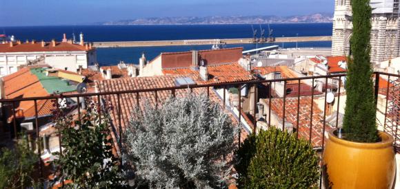 Loft avec grande terrasse vue mer, Marseille