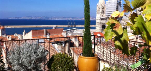 Loft avec grande terrasse vue mer, Marseille