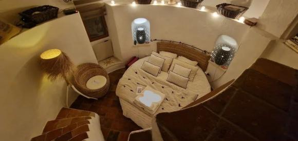 Romantisme dans un moulin provencal avec jacuzzi privé extérieur, Bouches du Rhône