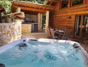 Magnifique Chalet en rondin de bois avec spa privatif extérieur, Cantal - 7