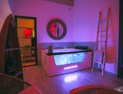 Love room, suite cocooning avec jacuzzi privatif entre Marseille et Toulon - 5