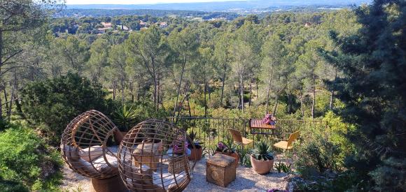 Romantisme dans un moulin provencal avec jacuzzi privé extérieur, Bouches du Rhône