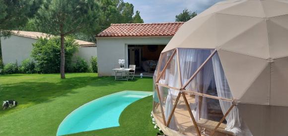 Dôme esprit bohême avec piscine, spa et sauna individuels, à 10 min de Carcassonne