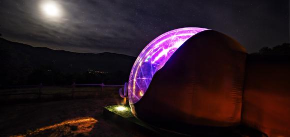 Bulle avec vue sur le lac et spa privé, Savoie