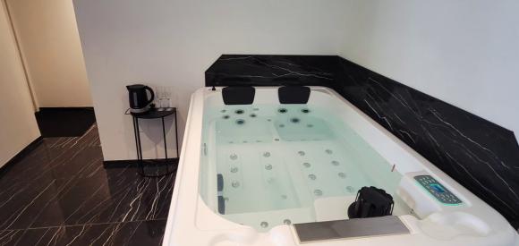 Appartement avec Jacuzzi, sofa tantra, Seine Maritime