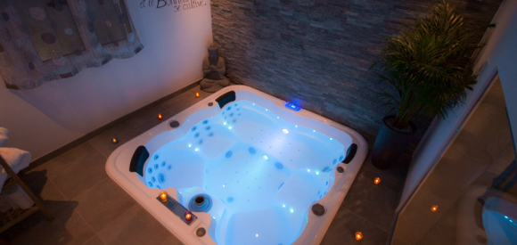 Chambre romantique avec jacuzzi privatif, proche Toulon