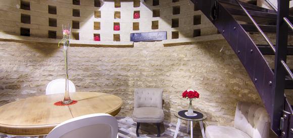 Magnifique loft avec espace sauna privatif, proche Poitiers, Futuroscope