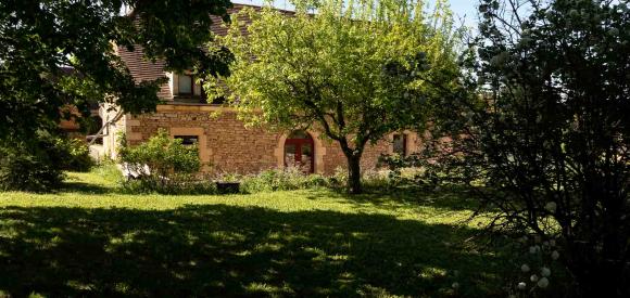 Logement de charme avec espace méditation, piscine intérieure, jacuzzi, hammam Sarlat