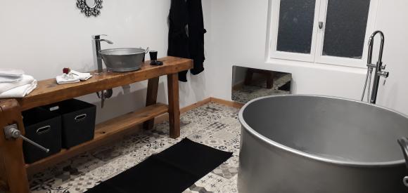 Villa Chic et Romantique indépendante avec sauna / hammam et Jacuzzi privatif, Mayenne