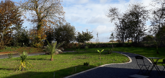 Villa Chic et Romantique indépendante avec sauna / hammam et Jacuzzi privatif, Mayenne